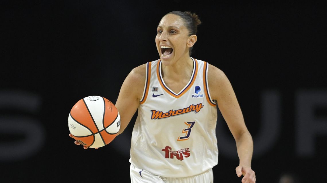 Record night for Taurasi, Mercury in Game 2 rout over Aces