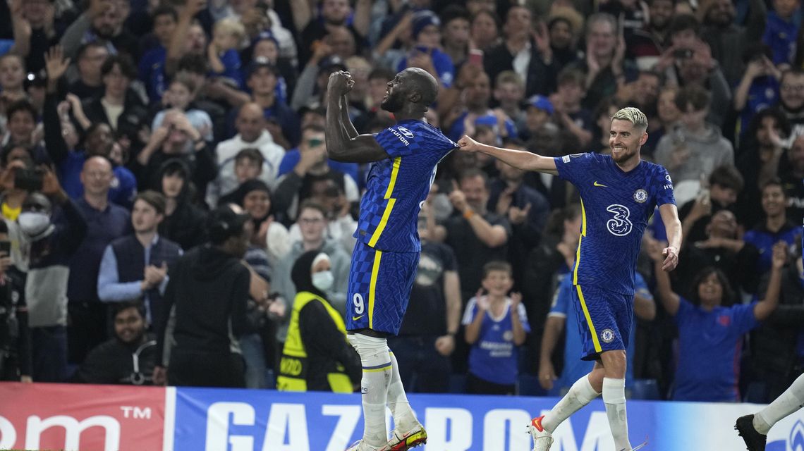Lukaku seals Chelsea win over Zenit to start CL defense