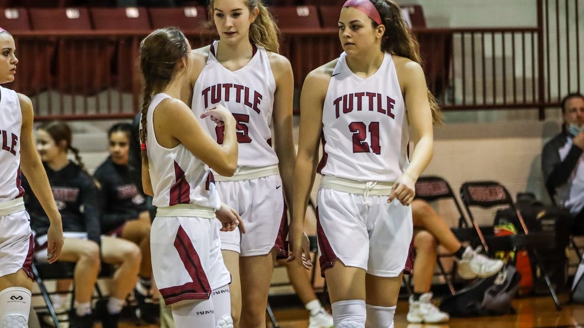 Hadley Periman and Landry Allen continue Tuttles’ winning tradition