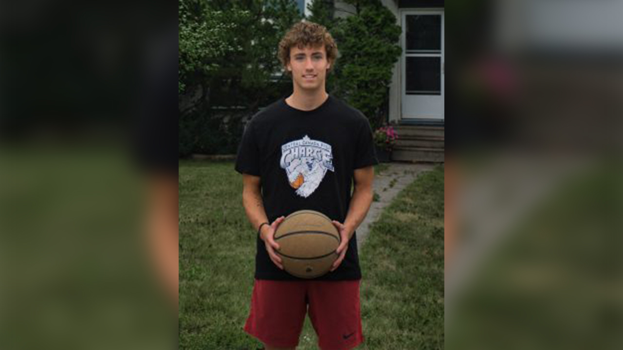 Tyler Turner continues his basketball dreams at the University of Winnipeg
