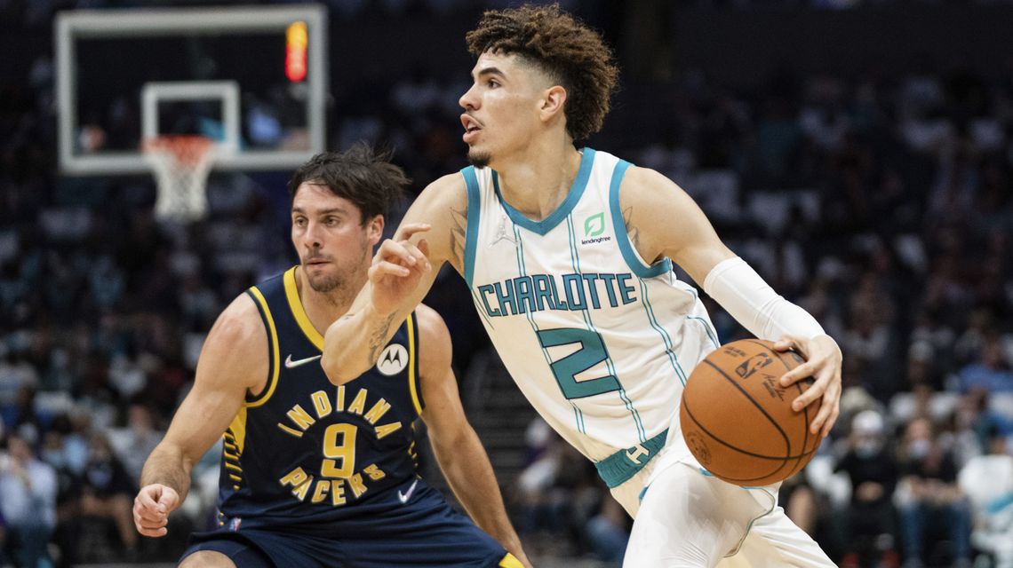 Ball scores 31 to rally Hornets past Pacers 123-122