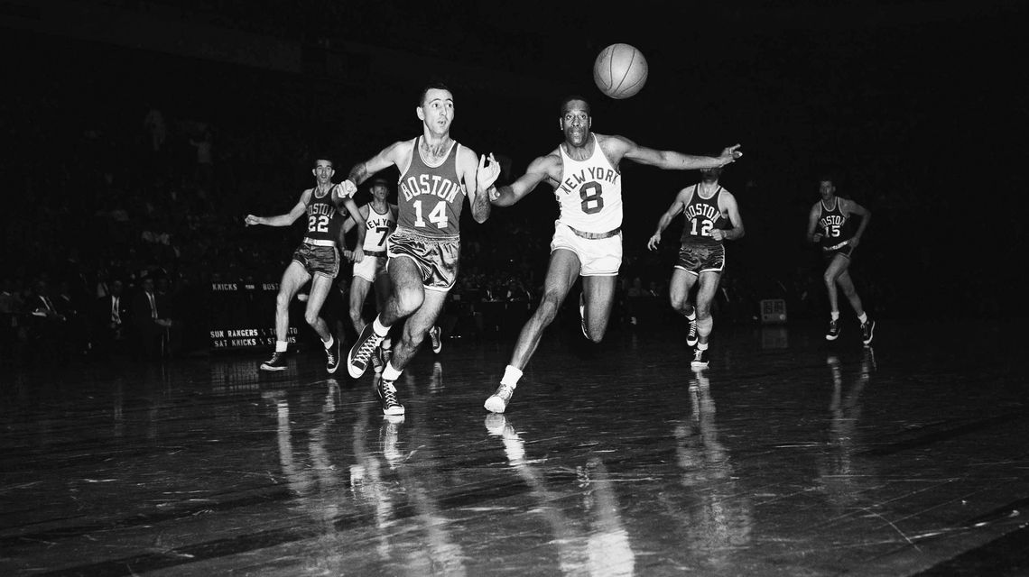From ‘bottom of totem pole,’ NBA begins its climb in 1950s