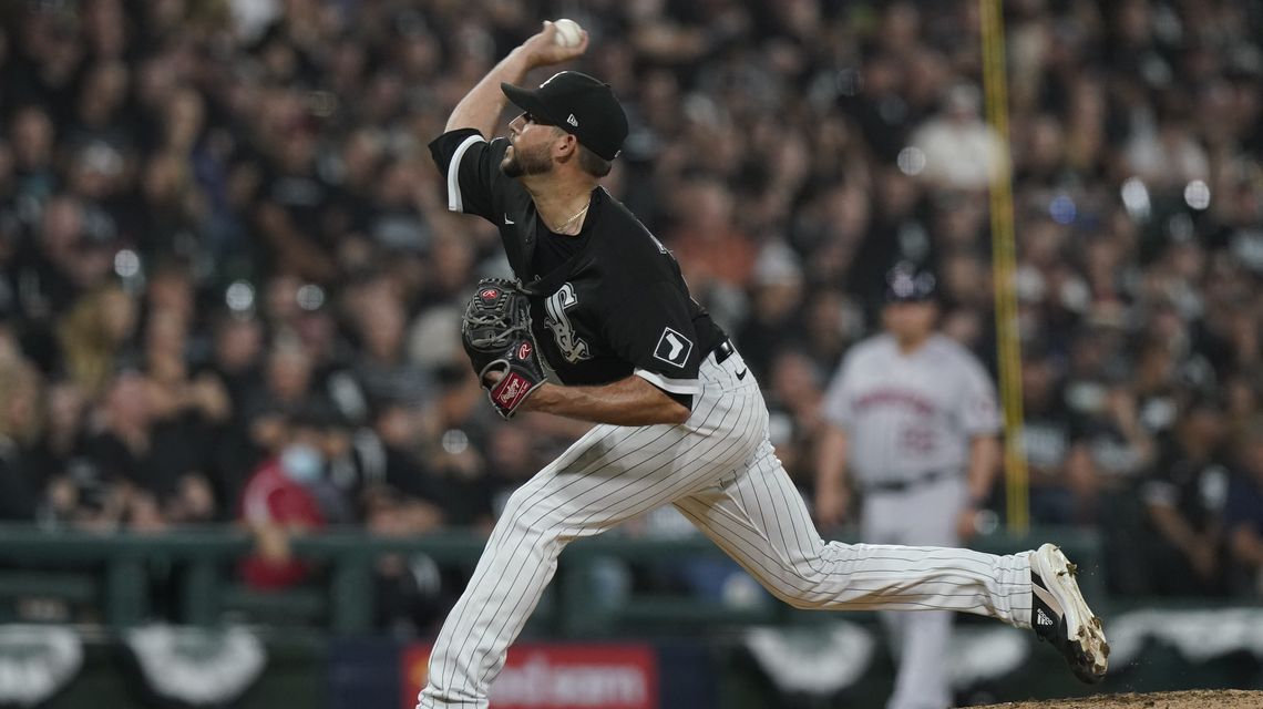 White Sox reliever implies Astros may be stealing signs