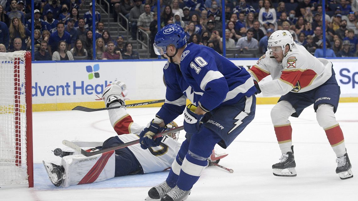 Perry, Stamkos score 2 each as Lightning beat Panthers 6-2