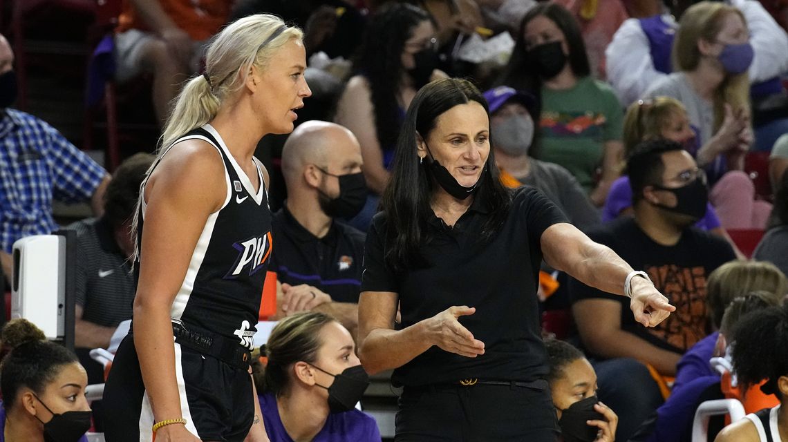 Mercury beat Aces 87-60 to take 2-1 lead in WNBA semifinals