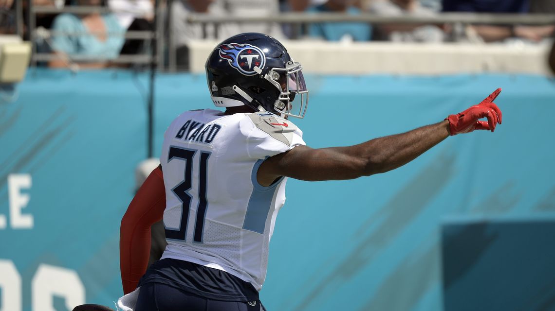 Titans use 2 huge defensive plays to beat Jags