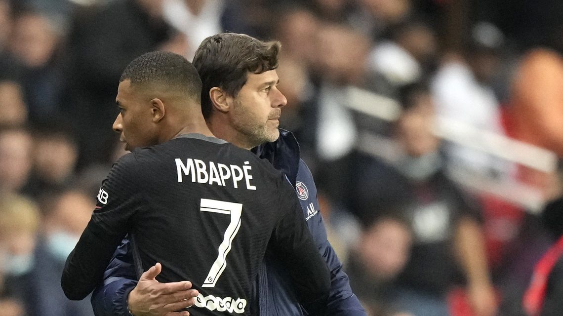 Leader PSG needs late Mbappe penalty to scrape past Angers