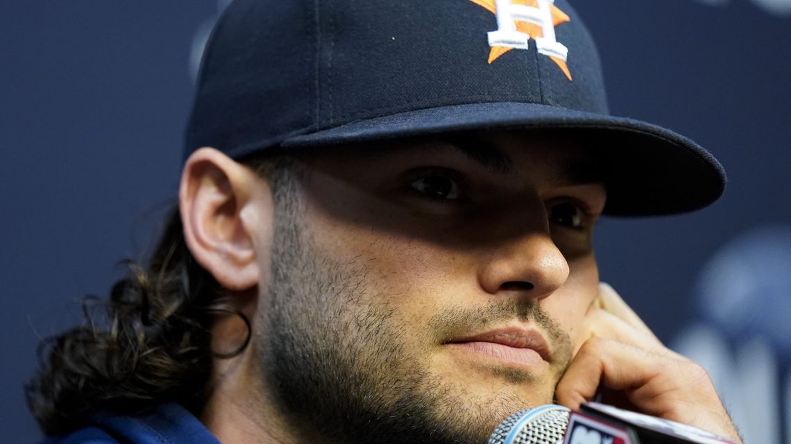 Houston’s McCullers looking for ways to help despite injury