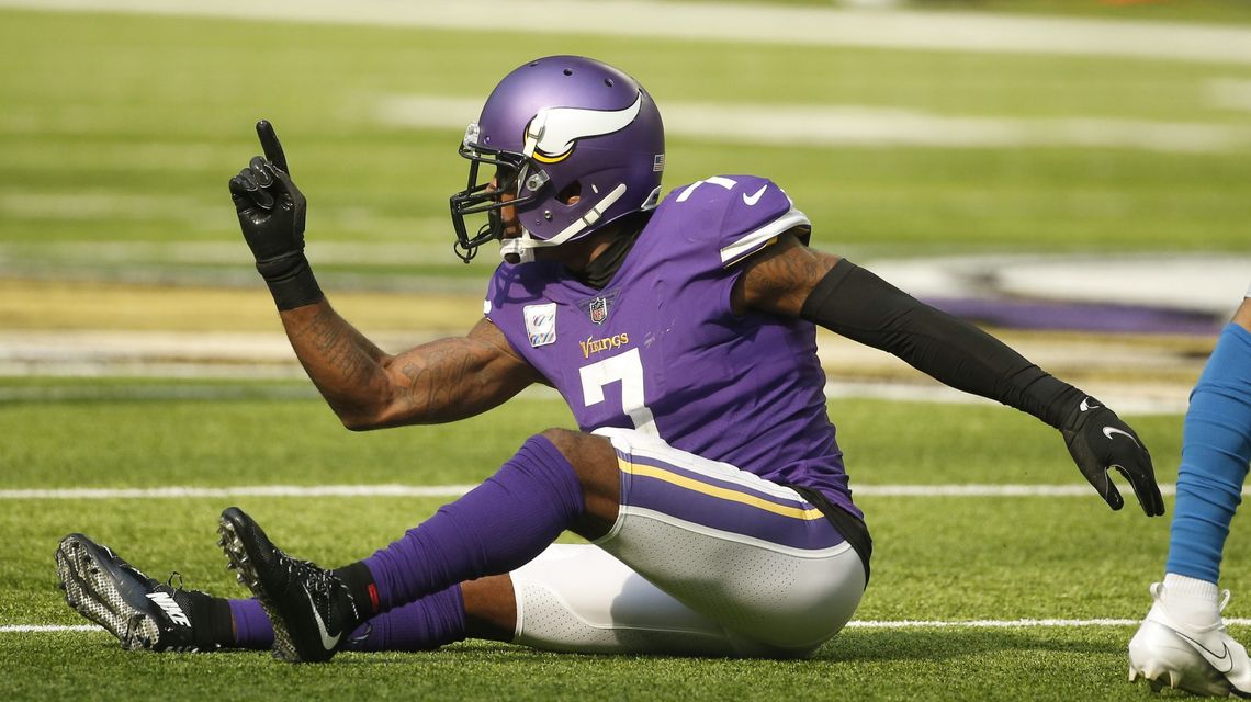Vikings CB Peterson injures hamstring, out at least 3 games