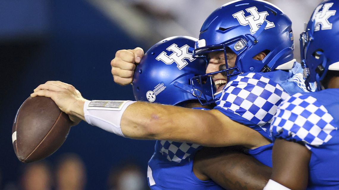 No. 16 Kentucky hosts LSU looking to remain unbeaten in SEC