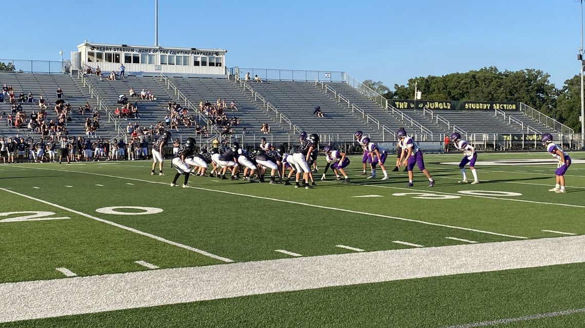 Perry High football holds off Jackson High School, 21-20