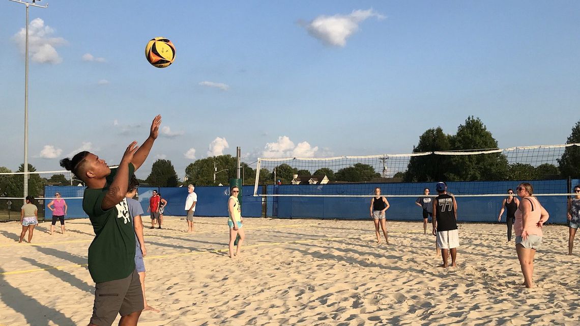 Supervisor of Bowling Green’s Parks & Recreation volleyball leagues is all about encouragement