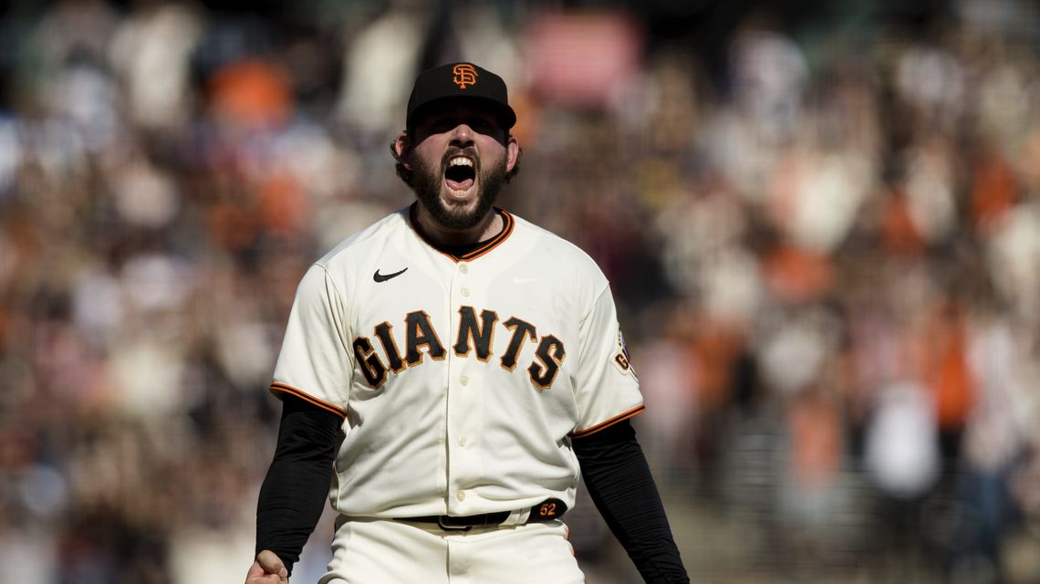 Giants win 107th game and NL West, 106-win Dodgers 2nd