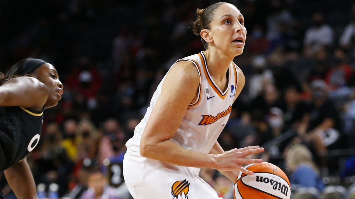 Taurasi makes it back in time for birth of daughter