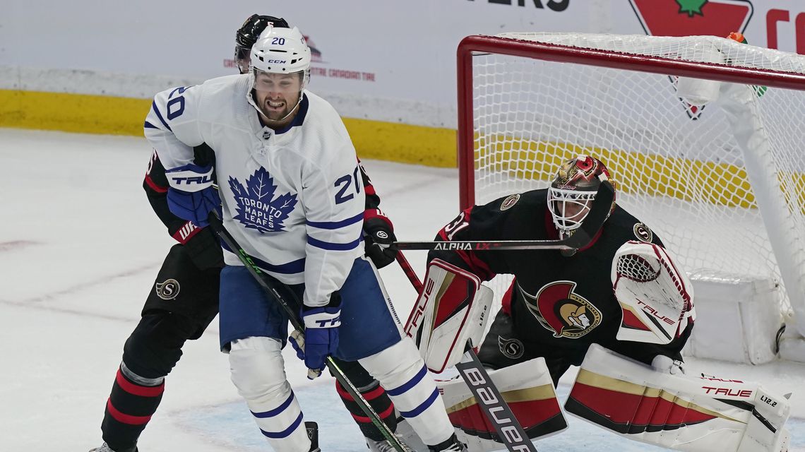 Anton Forsberg makes 46 saves, Senators beat Maple Leafs 3-2