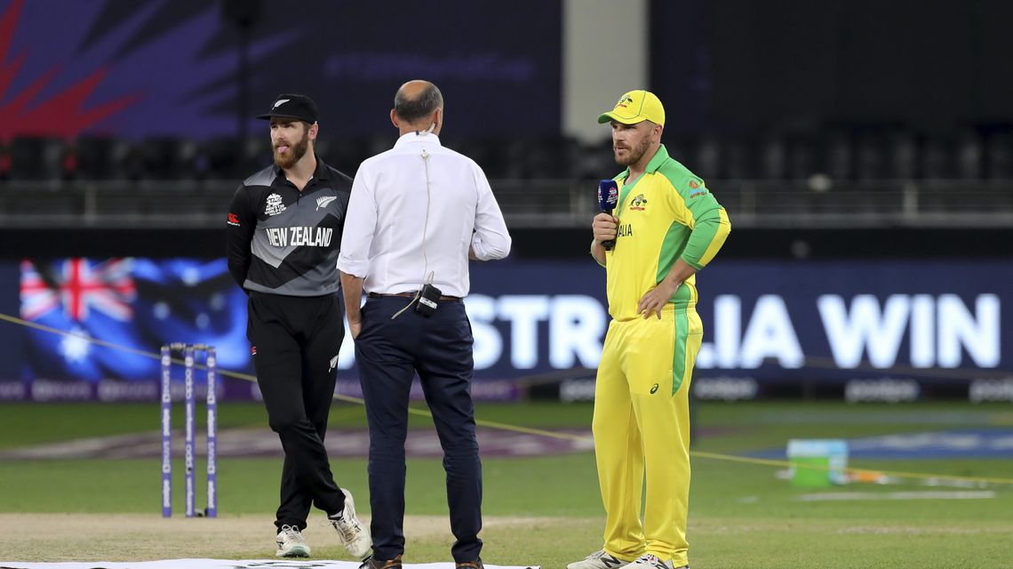 Australia wins toss, fields first against NZ in T20 final