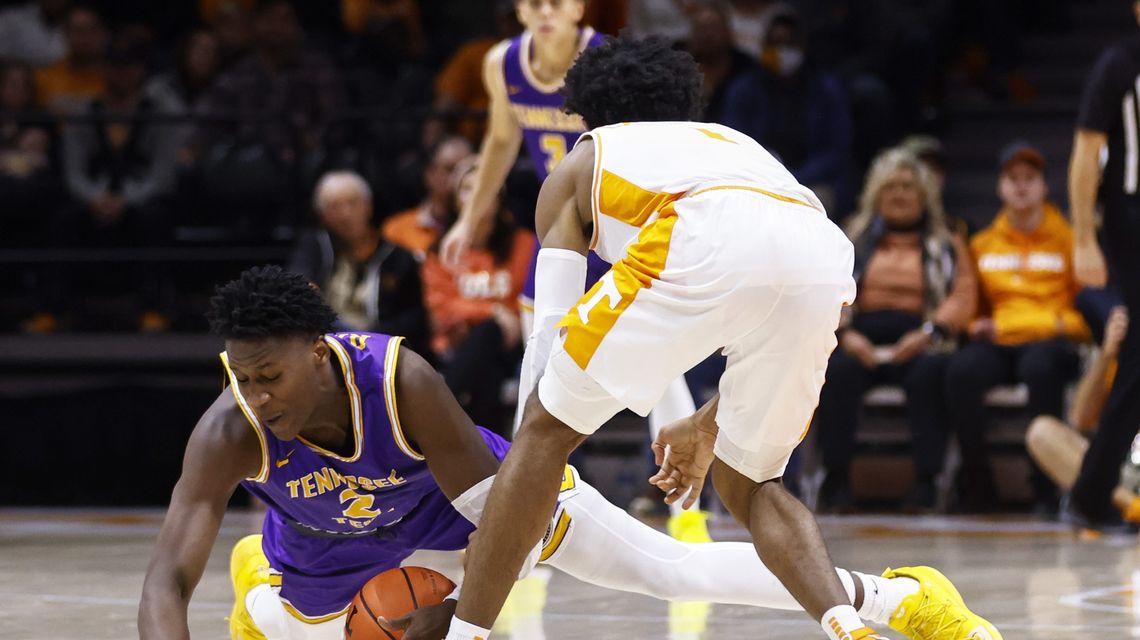 No. 15 Tennessee avoids upset against Tennessee Tech