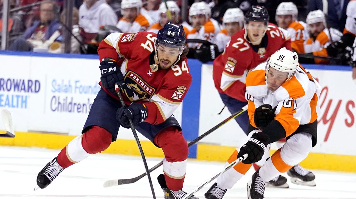 Panthers sign forward Ryan Lomberg to 2-year extension