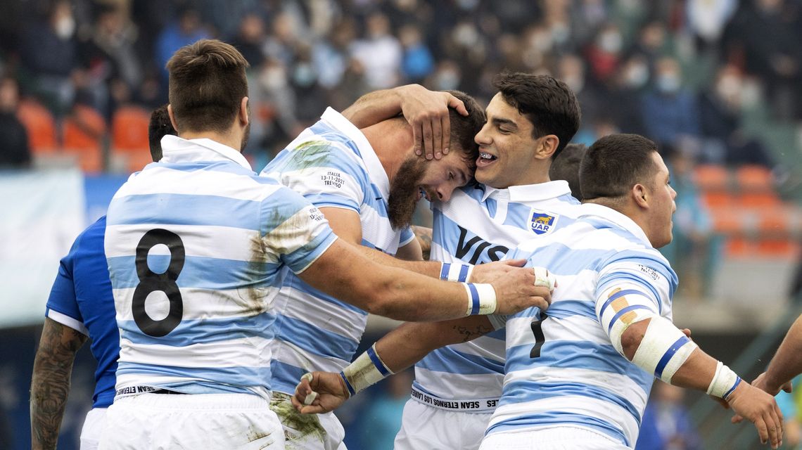Argentina beats Italy 37-16 to end winless run in style