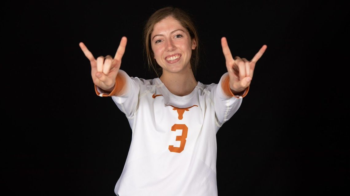 Texas volleyball commit Ella Swindle continues leading Rock Bridge to new heights