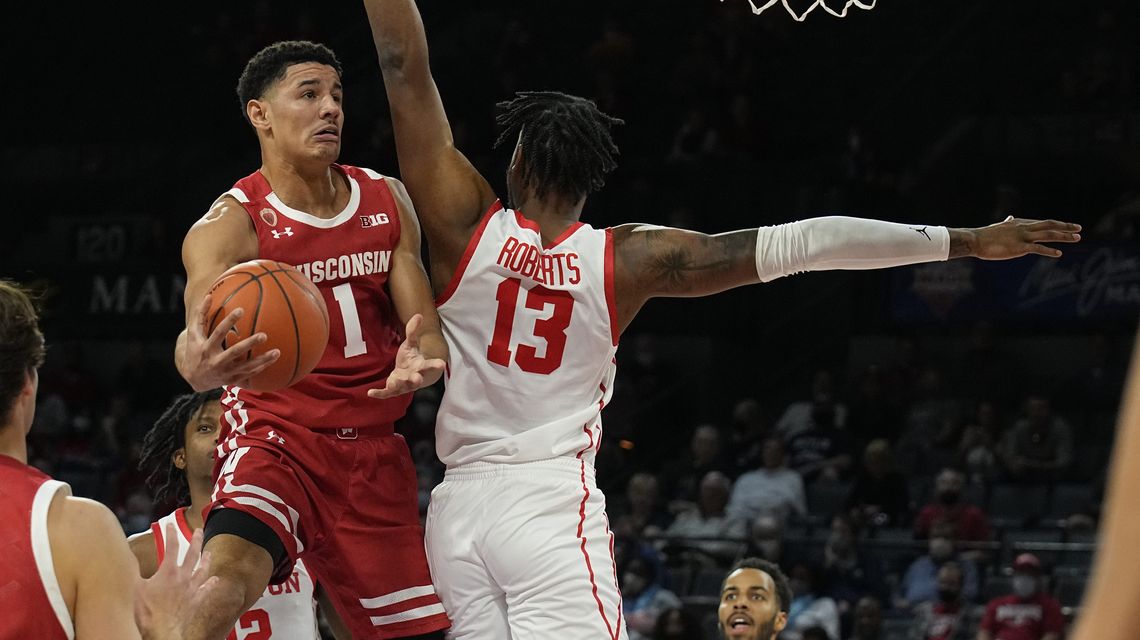 Wisconsin holds off No. 12 Houston with 65-63 upset