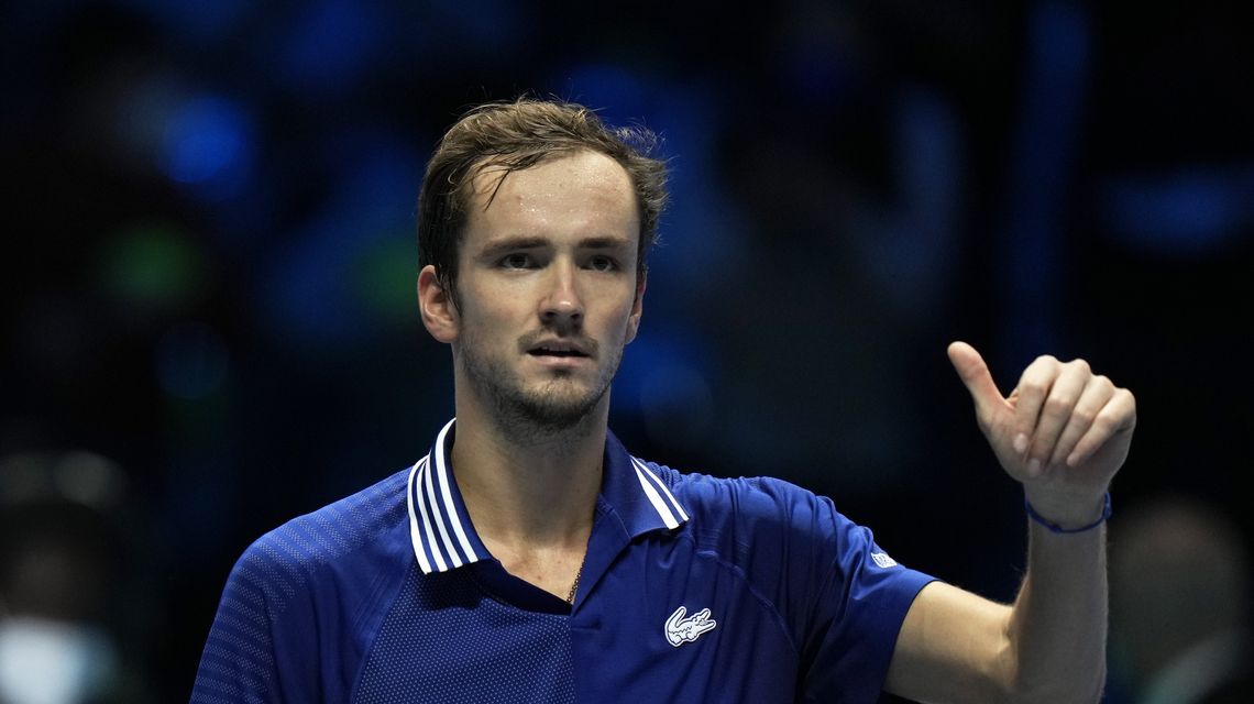 Medvedev reaches championship match at ATP Finals