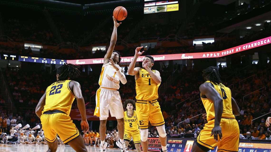 No. 18 Tennessee rolls over East Tennessee St 94-62