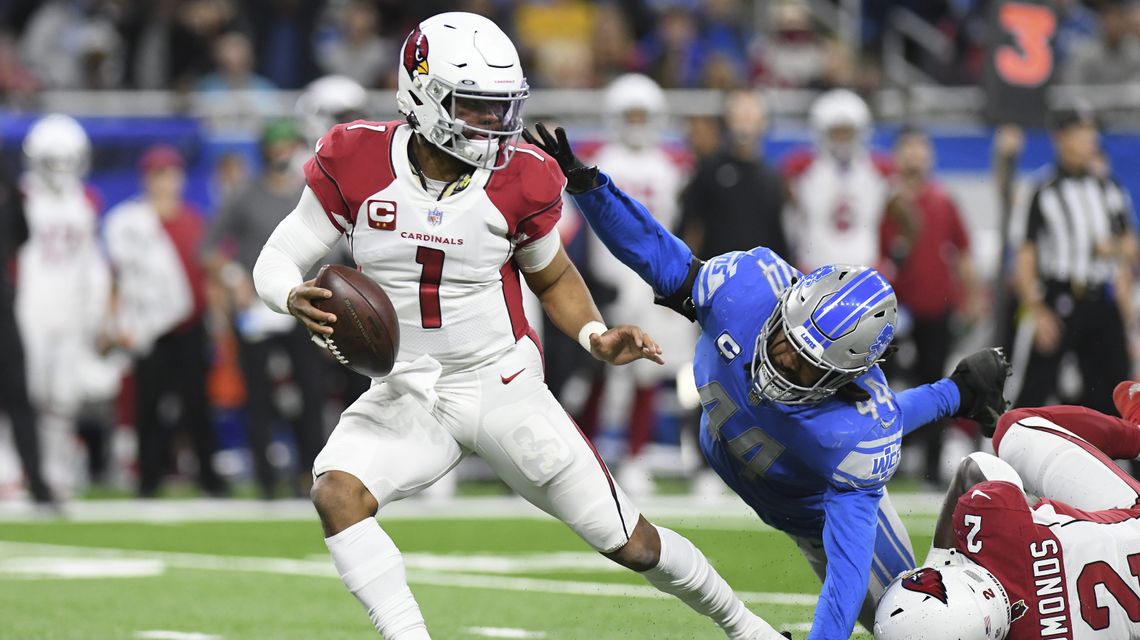 Cardinals try to clinch playoff spot against surging Colts