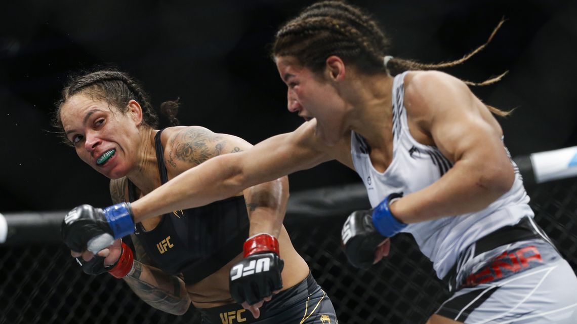 Julianna Peña stops Nunes, claims belt in UFC 269 shocker