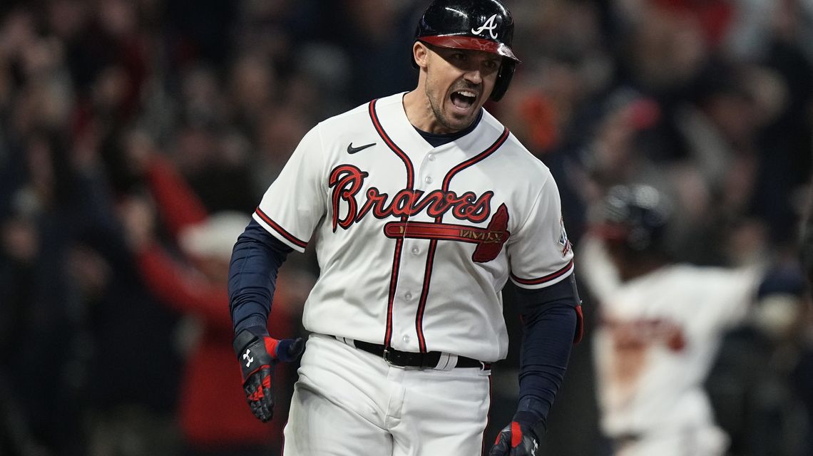 Braves tender contract to OF Duvall, re-sign Arcia, Heredia