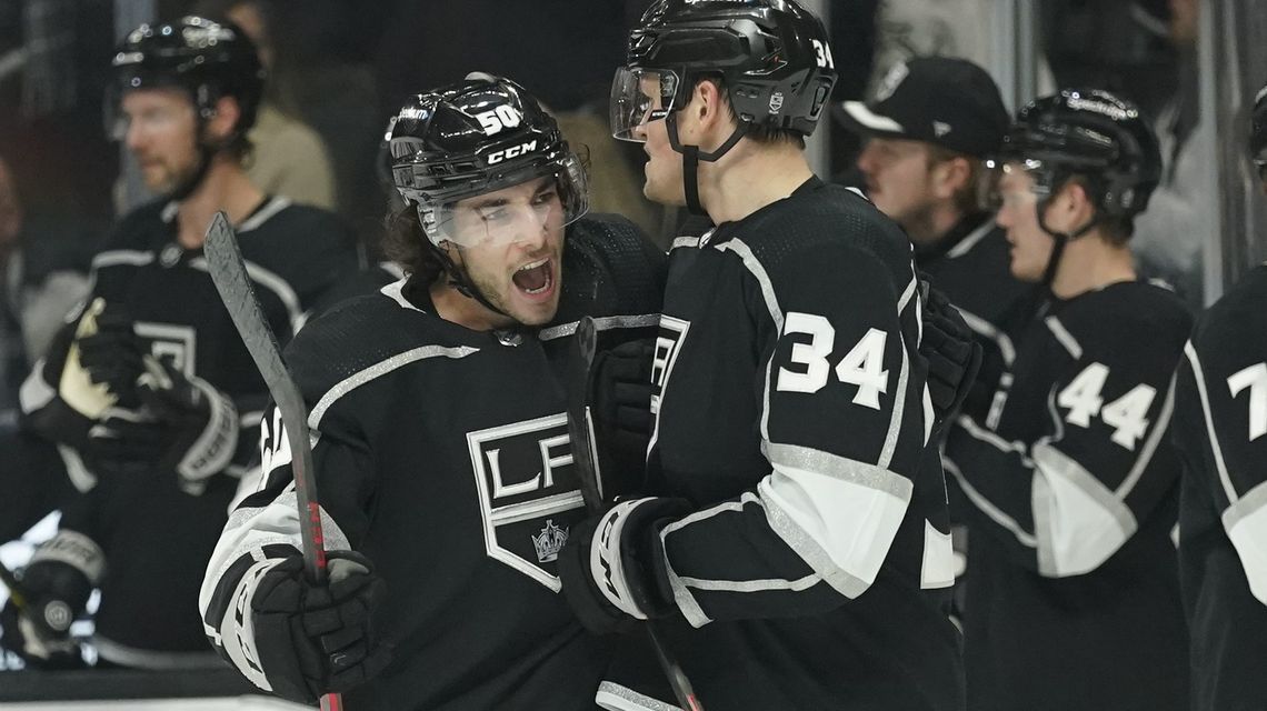 Quick shines with 27 saves as Kings smother Stars 4-0