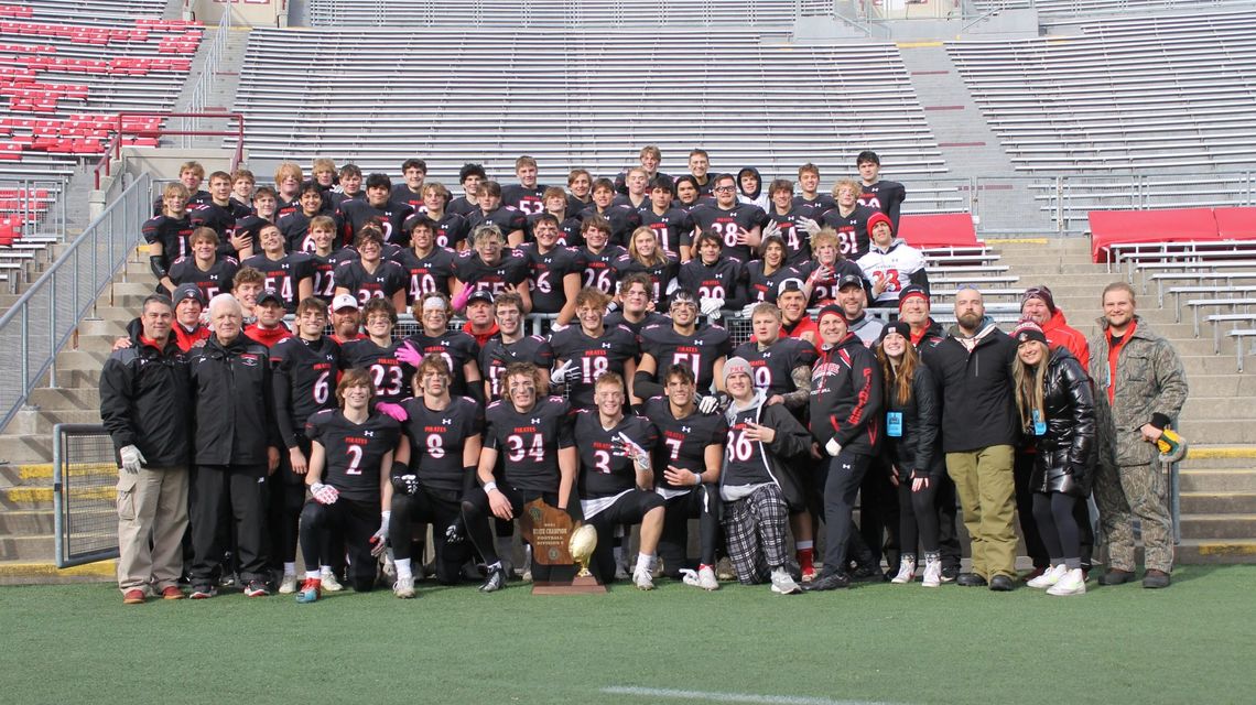 Pewaukee Pirates win first-ever WIAA football state title
