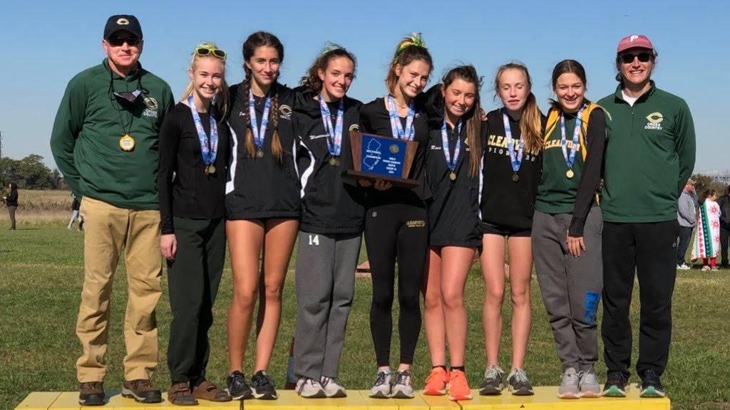 Clearview HS girls XC make school history with NJSIAA South Jersey Group III sectional title