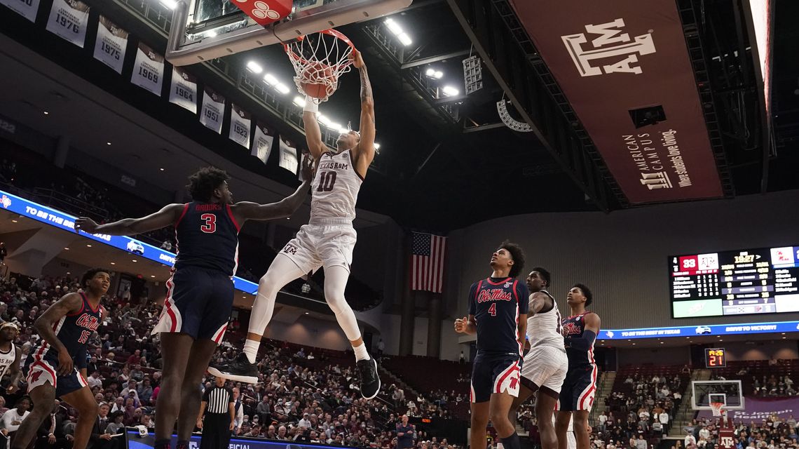 Texas A&M improves to 14-2, cruises past Ole Miss 67-51