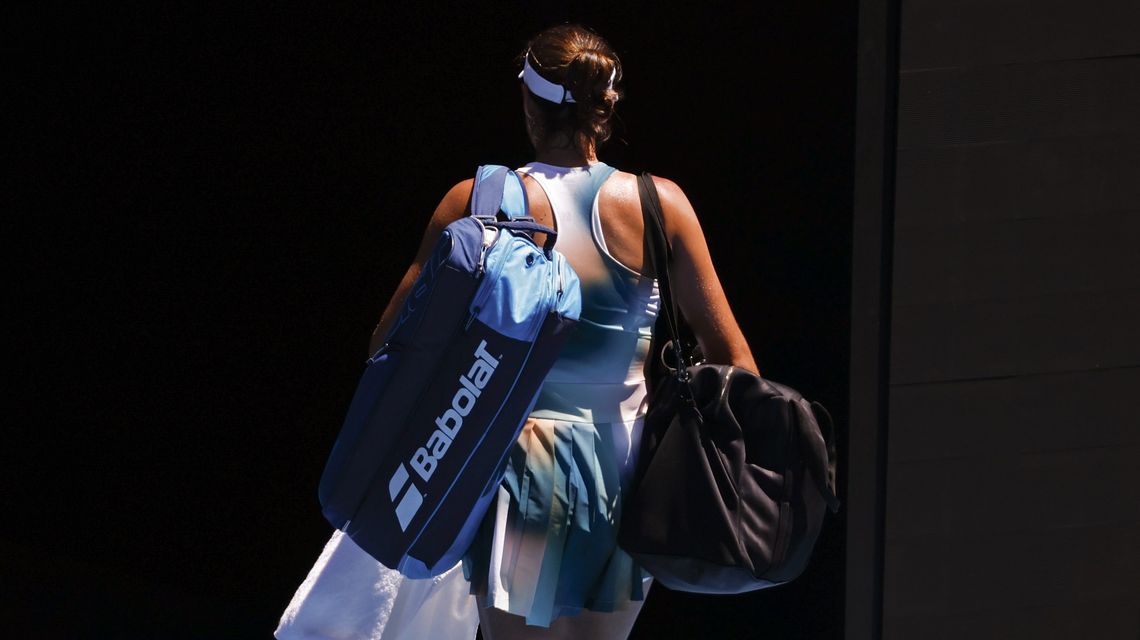 Goodbye, Garbiñe: No. 3 Muguruza bows out at Australian Open