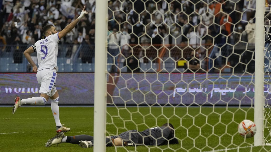 Real Madrid tops Athletic 2-0 to win Spanish Super Cup