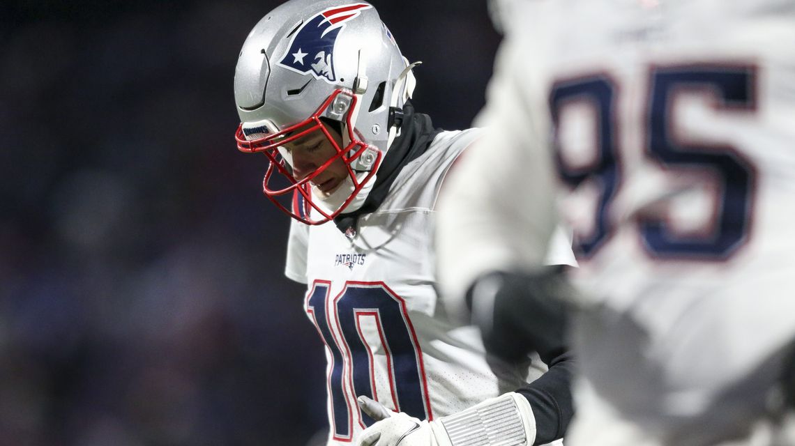 Patriots, Jones end season with a dud in 47-17 loss to Bills