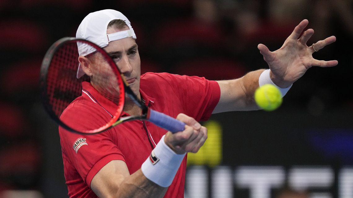 John Isner gives US early lead over Canada at the ATP Cup
