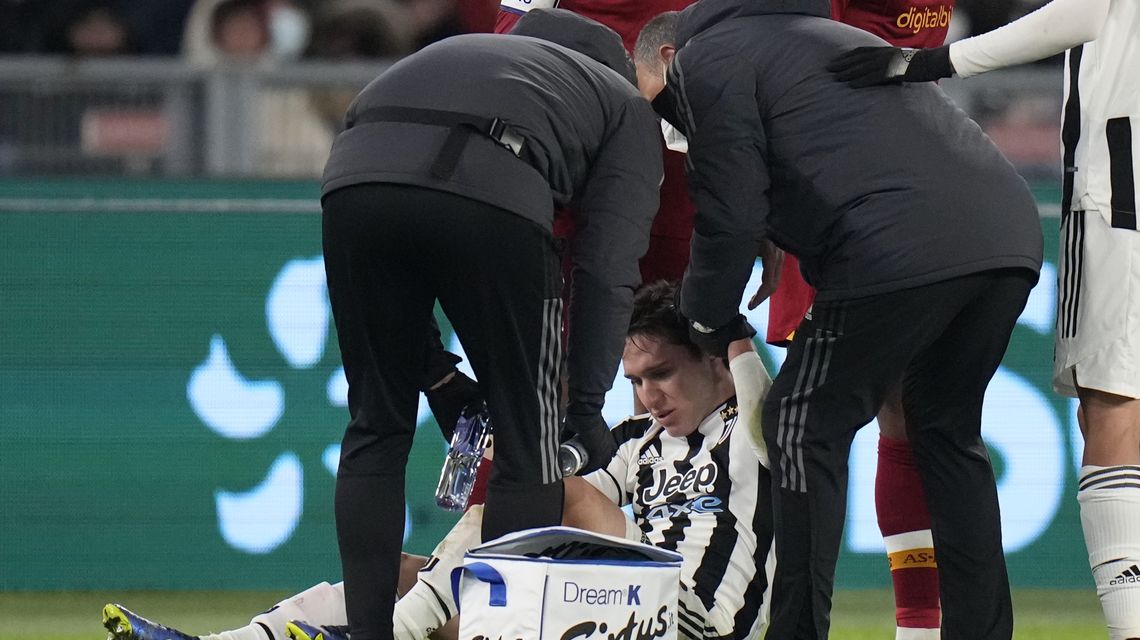 Juventus winger Federico Chiesa damages ACL, needs surgery
