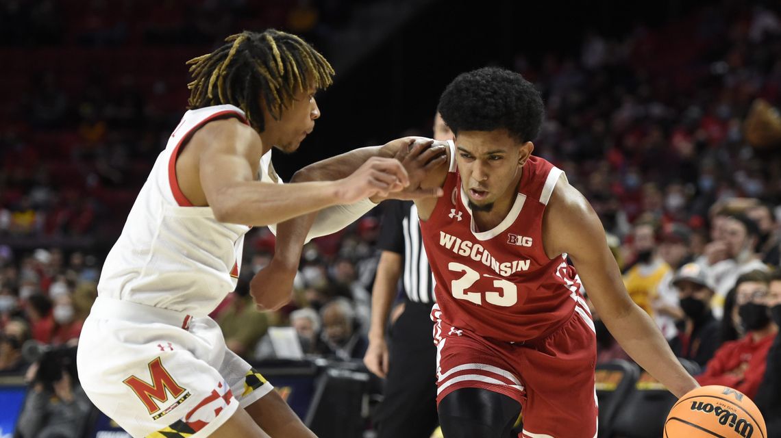 No. 23 Wisconsin edges Maryland after wasting 21-point lead