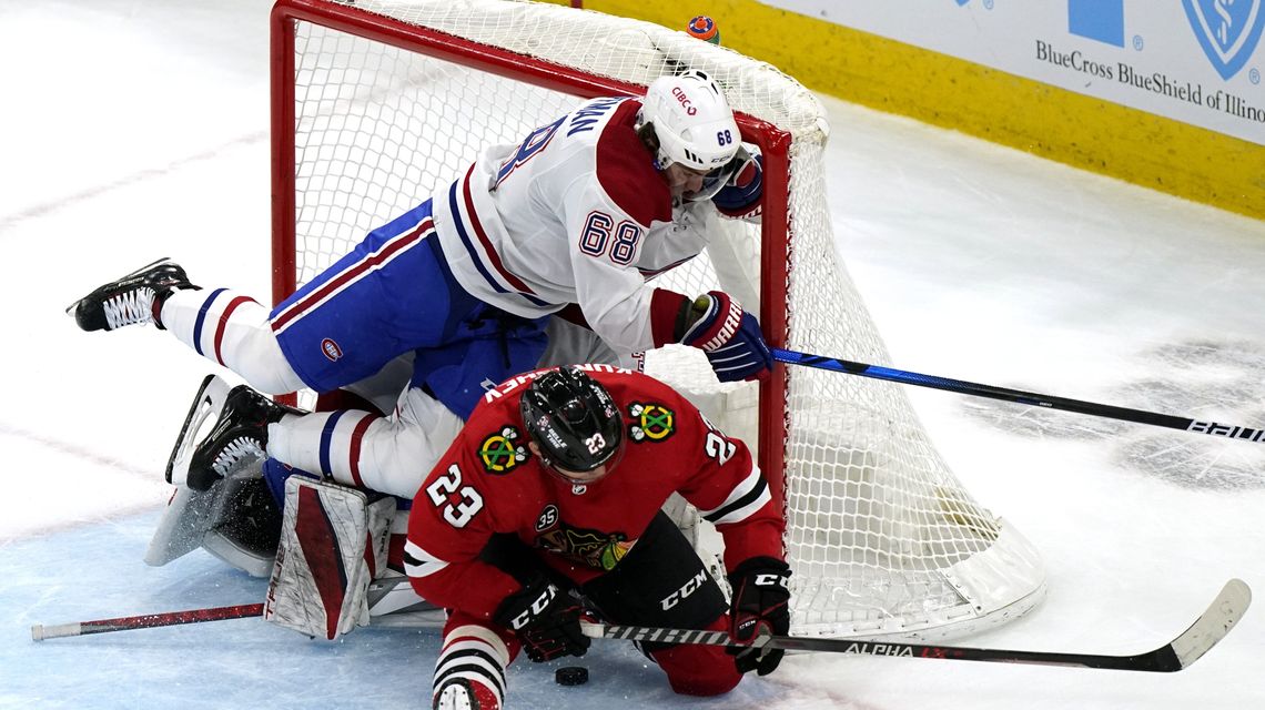 Kurashev, Blackhawks sink NHL-worst Canadiens in OT