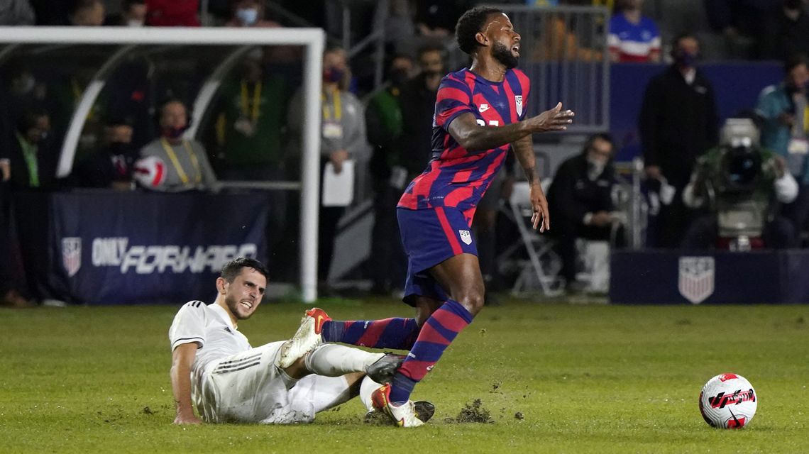 Kellyn Acosta acquired by Los Angeles FC from Colorado