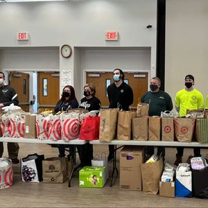 Former Shenendehowa athletes give back during Clifton Park’s donation efforts