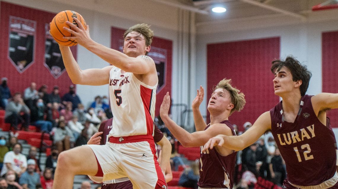 East Rock basketball star Tyler Nickel breaks VHSL all-time scoring record