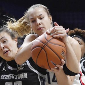 Bueckers, No. 7 UConn women rout Hoyas in Big East quarters