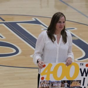 Saint James School’s Katie Barton earns 400th win, 4A Coach of the Year