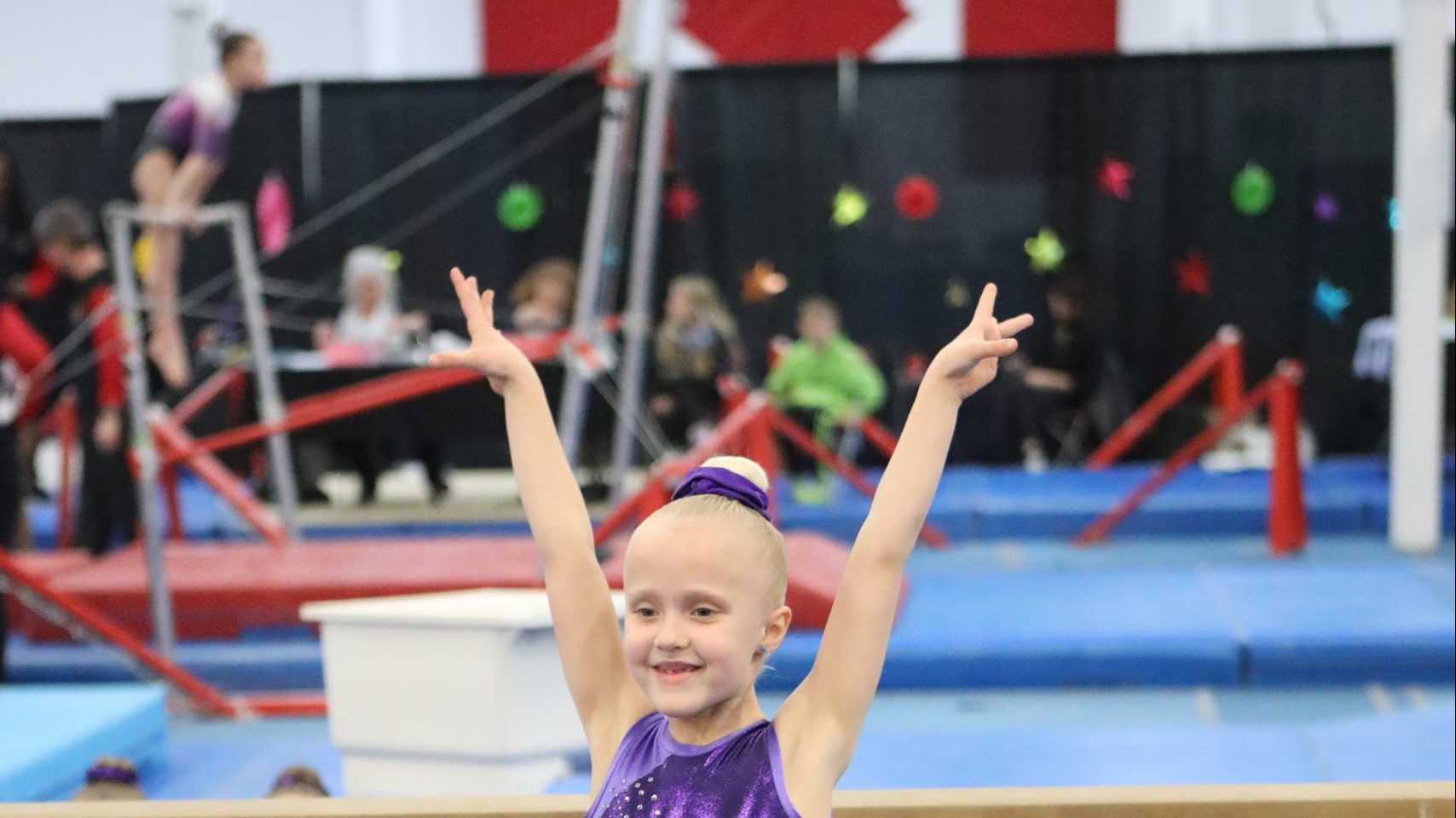 シ*ス様 【希少美品】リヤドロ No.5331『Gymnast with Rin 8-year-old gymnast back handsprings her way to competitive circuit