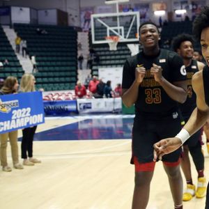 Mount Vernon basketball stays perfect with state title