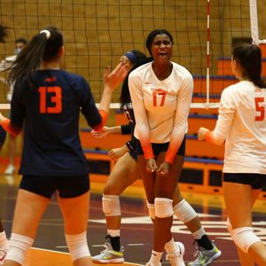 Naomi Franco overcame brain hemorrhage to play volleyball for Syracuse