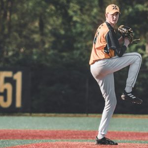 Class of 2023 St. Xavier pitcher Ty Starke commits to nearby Louisville